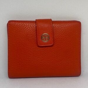 Tory Burch Wallet !